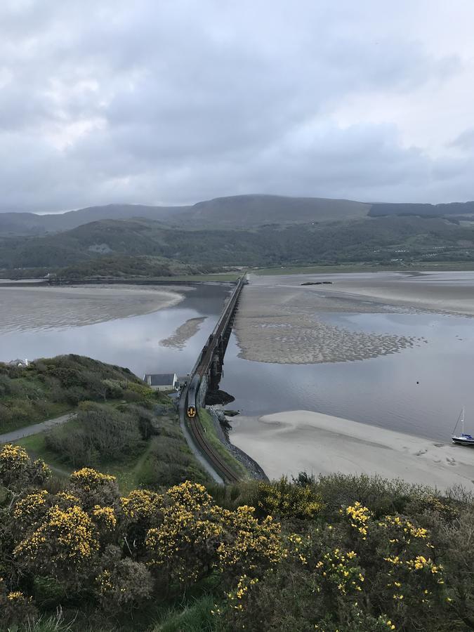 The Sandpiper Barmouth Exterior photo